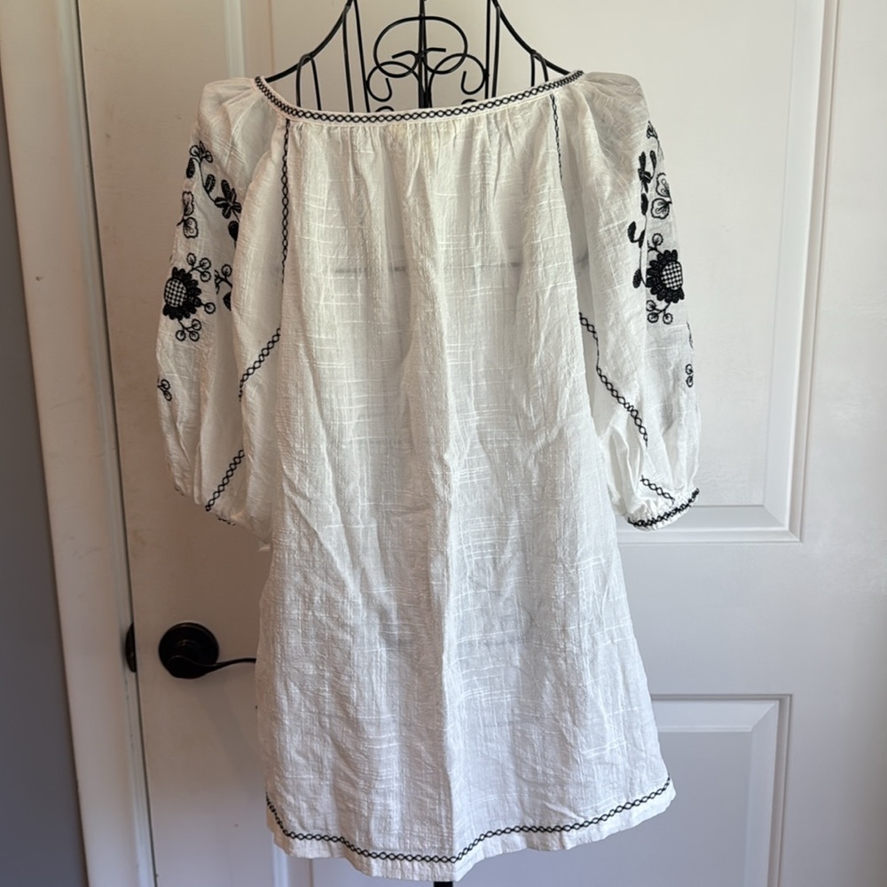 Max Studios linen embroidered blouse - Picture 4 of 4
